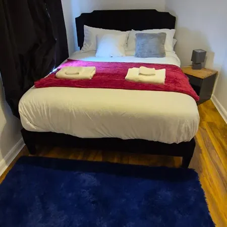 Spacious 3 Bedroom House Free Private Parking Garden Fast Wifi Entire Sleeps 7 Bristol