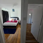 Spacious 3-bedroom House With Parking & Garden Сasa de vacaciones Bristol